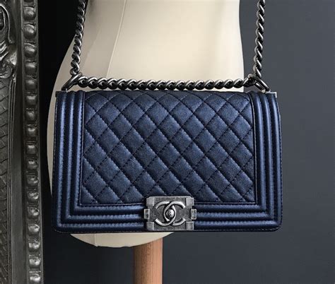 chanel labelov blue boy bag